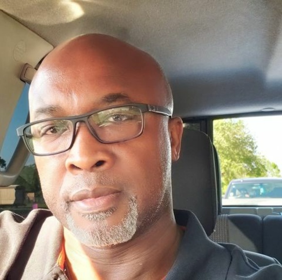 Profile Picture of Dwayne Benjamin (@bd39288) on Poshmark