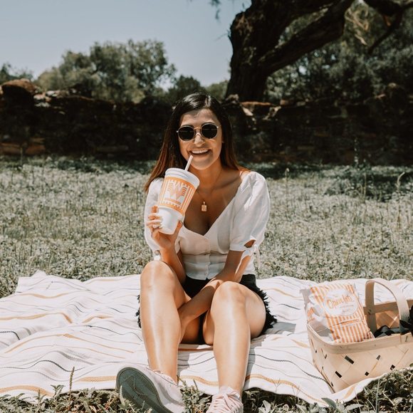 Profile Picture of Bianca Peralta (@bperalta92) on Poshmark