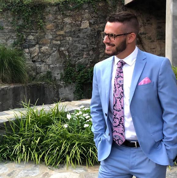 Profile Picture of Alex Walsh (@alexwalsh244) on Poshmark