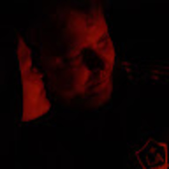 Profile Picture of Ian Burch (@zanbell392) on Poshmark