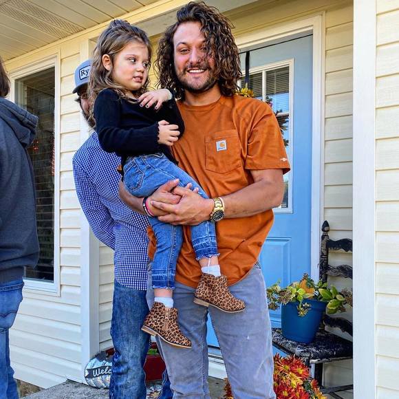 Profile Picture of Devon Isaac (@devonisaac06) on Poshmark