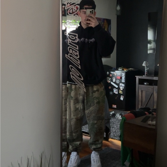 Profile Picture of Jay Simon (@jsdrips) on Poshmark