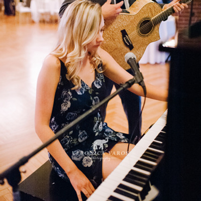 Profile Picture of Stephanie Higgins (@stephhiggs26) on Twitter