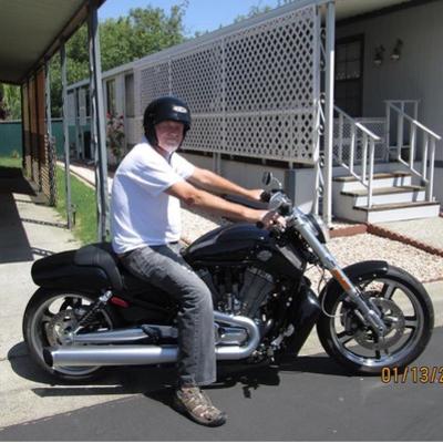 Profile Picture of Mel Pullen (@MelPullen) on Twitter