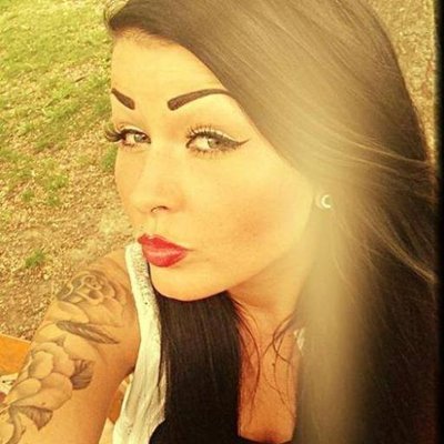 Profile Picture of Julia Tews (@juliatews33) on Twitter