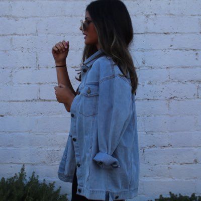 Profile Picture of Jasmine Sky Sarin (@jasminesky_) on Twitter