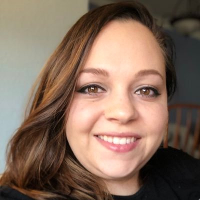 Profile Picture of Lacey Andrews (@LaceyAndrews85) on Twitter