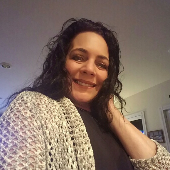 Profile Picture of Denise Scheps (@dpaqua) on Poshmark