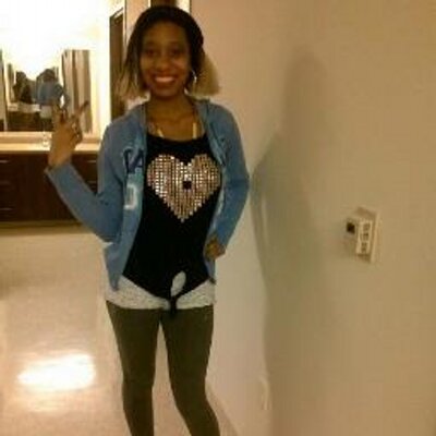 Profile Picture of Cassandra Holland (@CassandraMD33) on Twitter