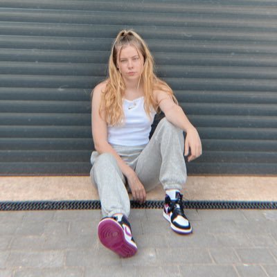 Profile Photo of Libby  🦖on Twitter