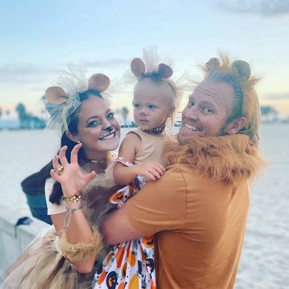 Profile Picture of Kara Kerkstra (@karawolf9) on Poshmark