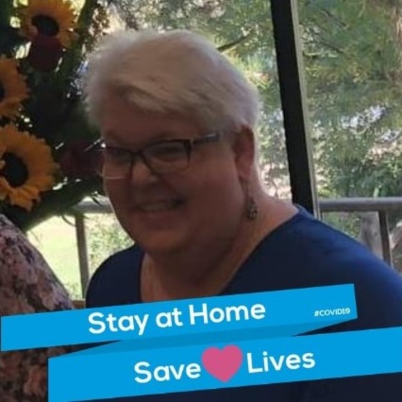 Profile Picture of Alicia Weisenbach (@purplewhale2001) on Poshmark