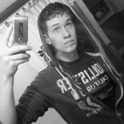 Profile Picture of Justin Losh (@Jlosh892) on Twitter