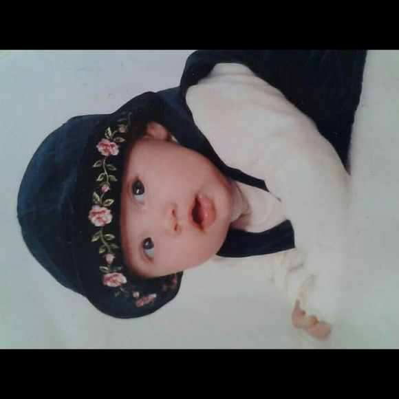 Kelly Lydon - Poshmark Profile Picture of Kelly Lydon (@laurine1) on Poshmark