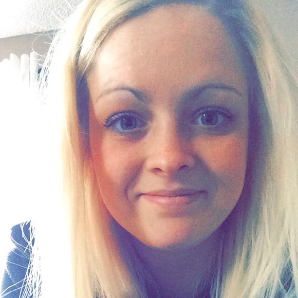 Profile Picture of Keirstin Lautzenheiser (@kkeirstin) on Poshmark