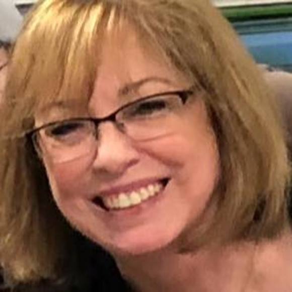 Profile Picture of Jan Daniel (@dookfnp) on Poshmark