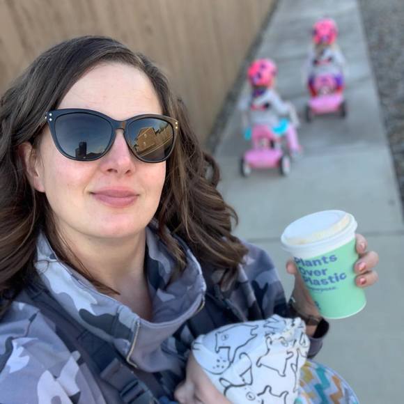 Profile Picture of Amanda Benson (@umanders84) on Poshmark