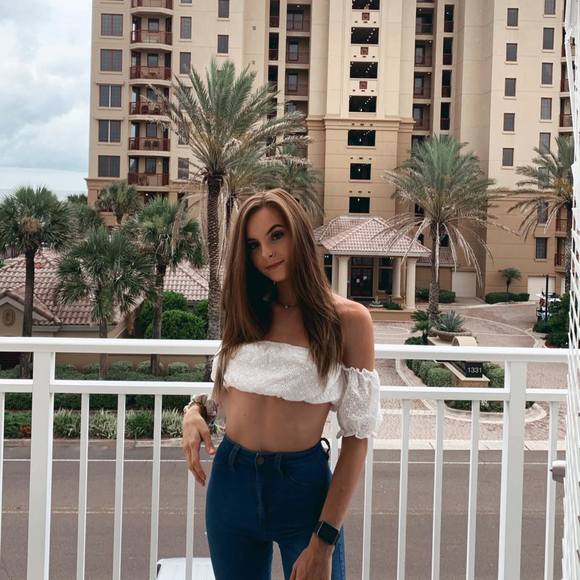 Profile Picture of Jaci Westby (@jaciwestby) on Poshmark