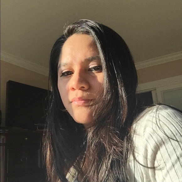 Profile Picture of Marina Lopez (@marinafuentes) on Poshmark