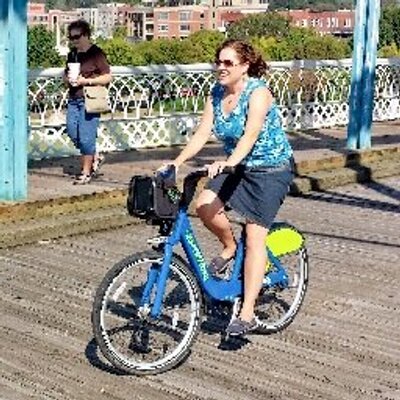 Profile Picture of Rebecca Keiser (@KeiserRebecca) on Twitter