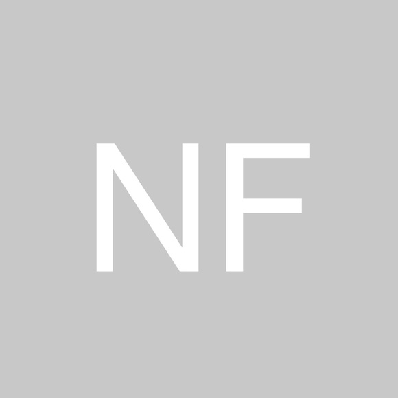 Profile Picture of Nancy Furey (@nfureyx1) on Poshmark