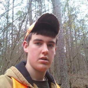 Profile Picture of Ben Holton (@johndeer342) on Myspace