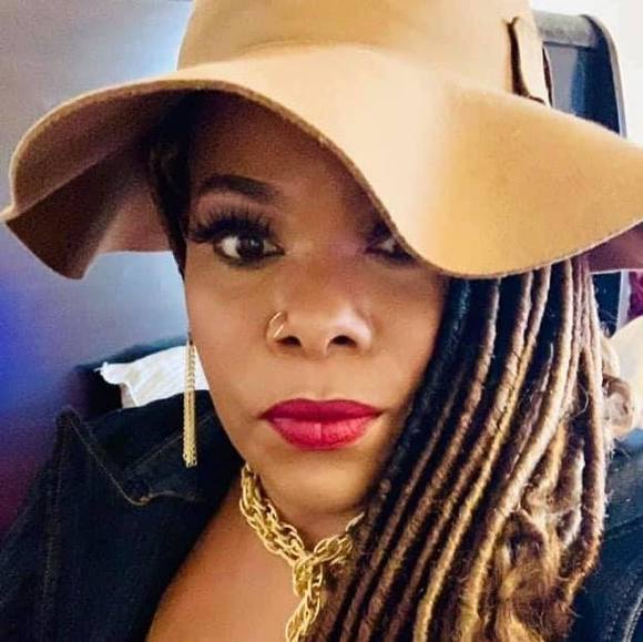 Profile Picture of Dalene Johnson (@ladyredd03) on Poshmark