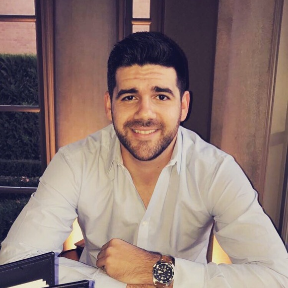 Profile Picture of Ryan Schario (@rschario) on Poshmark