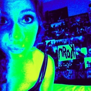 Profile Picture of Ella Toon (@rock2night123) on Myspace