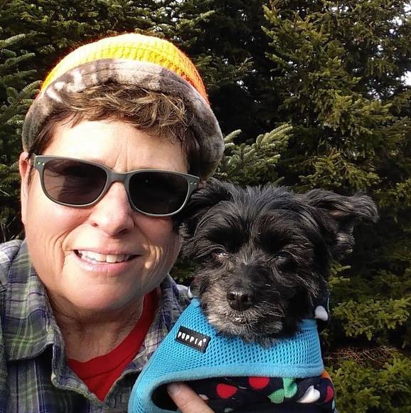 Profile Picture of Lisa Kennedy (@lmkennedy2) on Poshmark