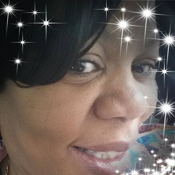 Profile Picture of Doris Jones (@ladydee12) on Poshmark