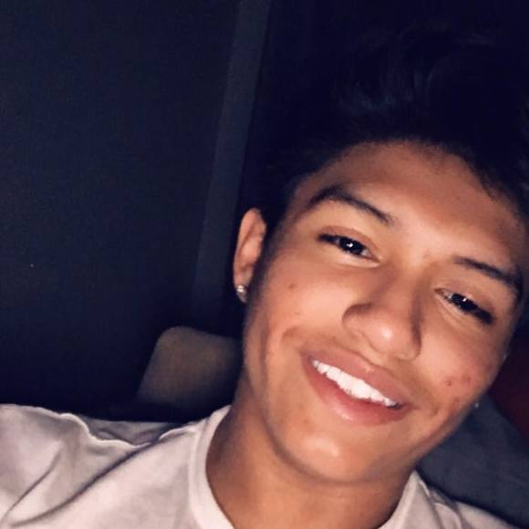 Profile Picture of Andrew Cerda (@thussy) on Poshmark