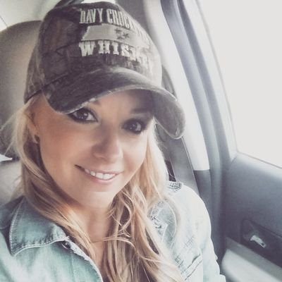 Profile Picture of Lisa W (@Steely519) on Twitter