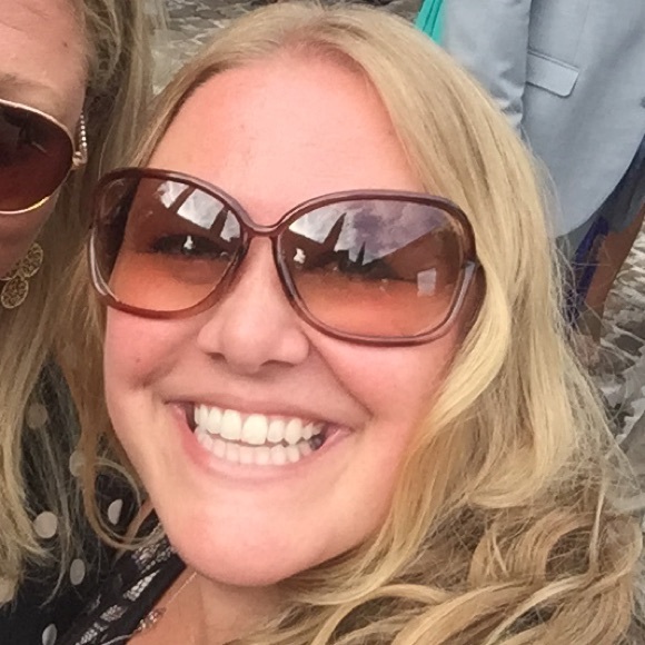 Profile Picture of Heather Klisures (@hklisures7) on Poshmark