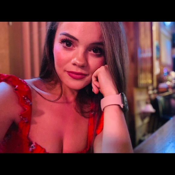 Profile Picture of Bry Kotkins (@bryyy_bryyyyk) on Poshmark