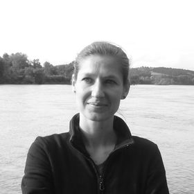 Profile Picture of Caroline @ MUSTERLADEN - Sichtschutzfolien für Fenster | Wandtattoos | Garderoben (@musterladen) on Pinterest