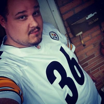 Profile Picture of Mike Sweezy (@mike_sweezy) on Twitter