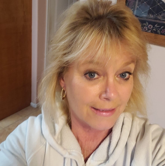Profile Picture of Nancy Mcafee (@nancy_mcafee_1) on Poshmark