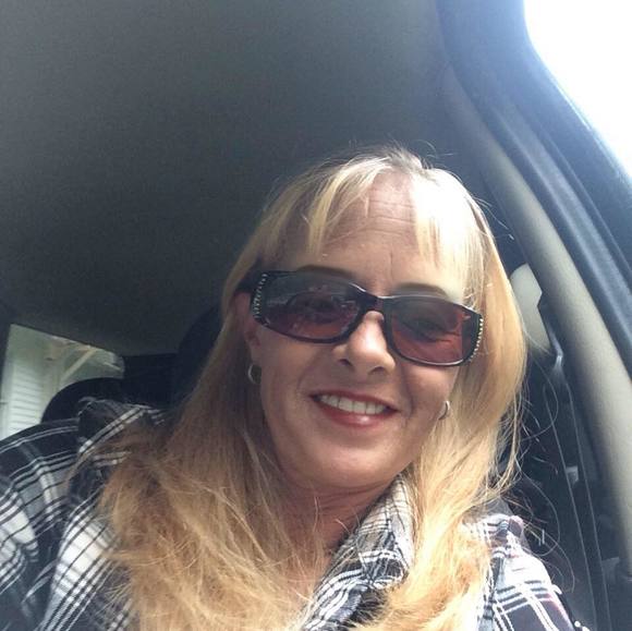 Profile Picture of Sandy Hopper (@hsandy3066) on Poshmark