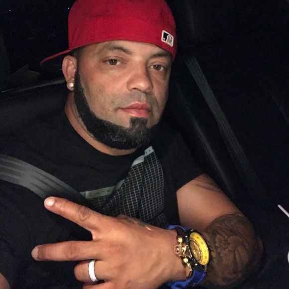 Profile Picture of Edward Pichardo (@edward1116465) on Poshmark