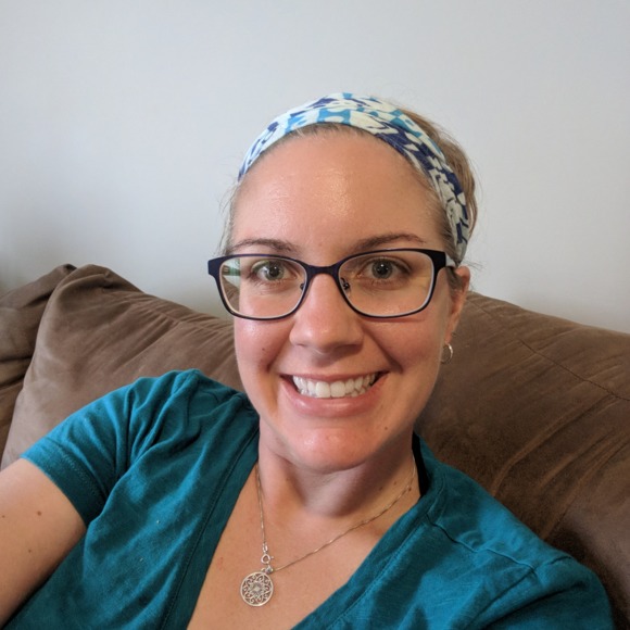 Profile Picture of Michelle Wazny (@mlfoymtu) on Poshmark