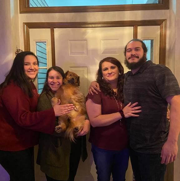 Profile Picture of Moses Vasquez (@movaz) on Poshmark