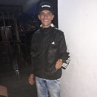 Profile Picture of Cesar Arango (Matiias Mi Vida) (@CesarArangoo) on Facebook