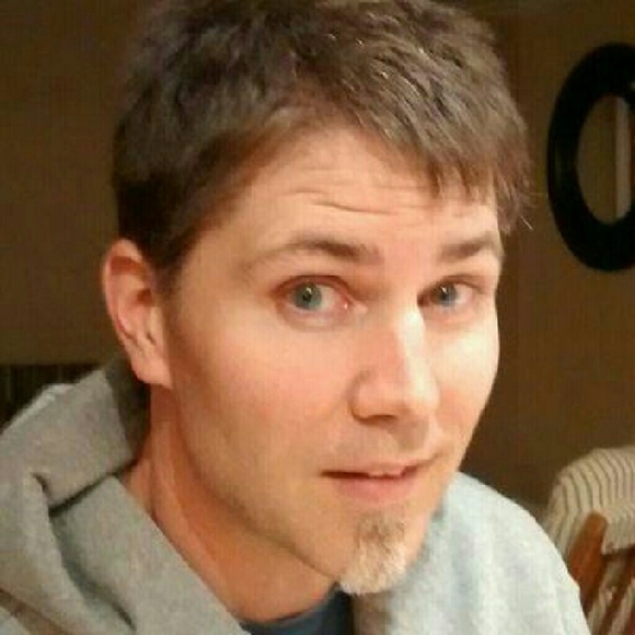 Profile Picture of Richard Potts (@richarotts) on Poshmark