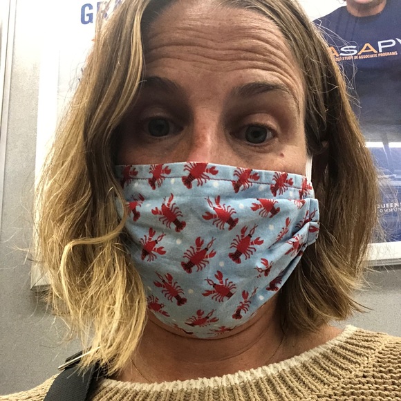 Profile Picture of Nancy Shane (@nancyshane) on Poshmark