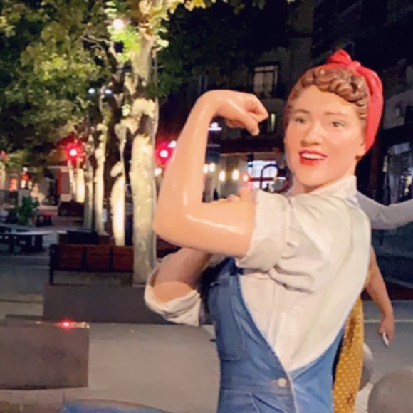 Profile Picture of Rana Bin mohayya (@ranbm) on Poshmark