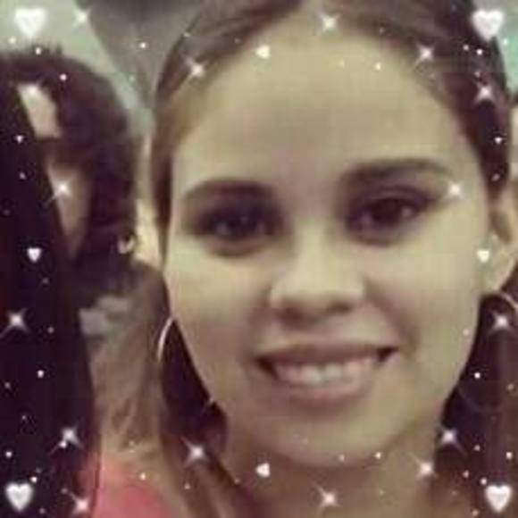 Profile Picture of Iris Chacon martinez (@irismtz89) on Poshmark