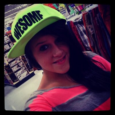 Maggie Vavak - Twitter Profile Picture of Maggie Vavak (@MagMag_beats__) on Twitter