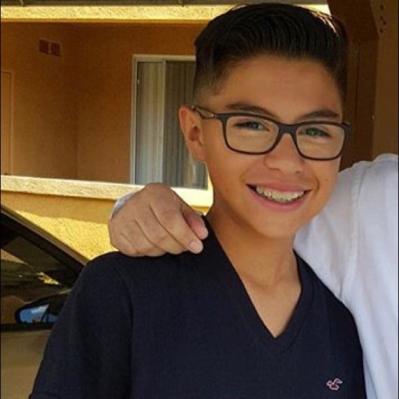 Profile Picture of Abraham Pena (@abrahampena28) on Poshmark