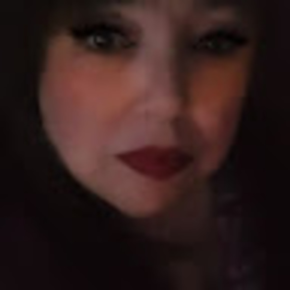 Profile Picture of Sonya Lemacks (@sonya_lemacks) on Poshmark